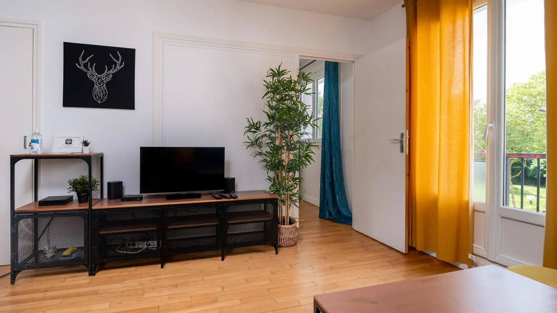 Lm86 Centre Ville Balcon Calme Wifi Lorient